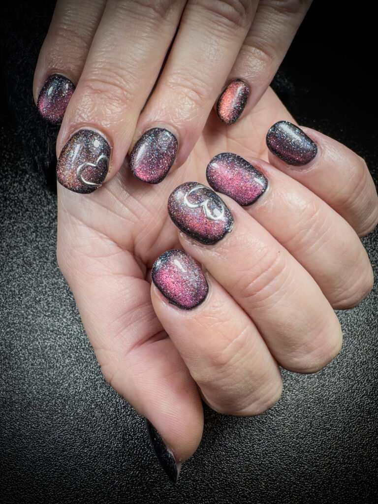 Cat Eye nagels The Claw Club